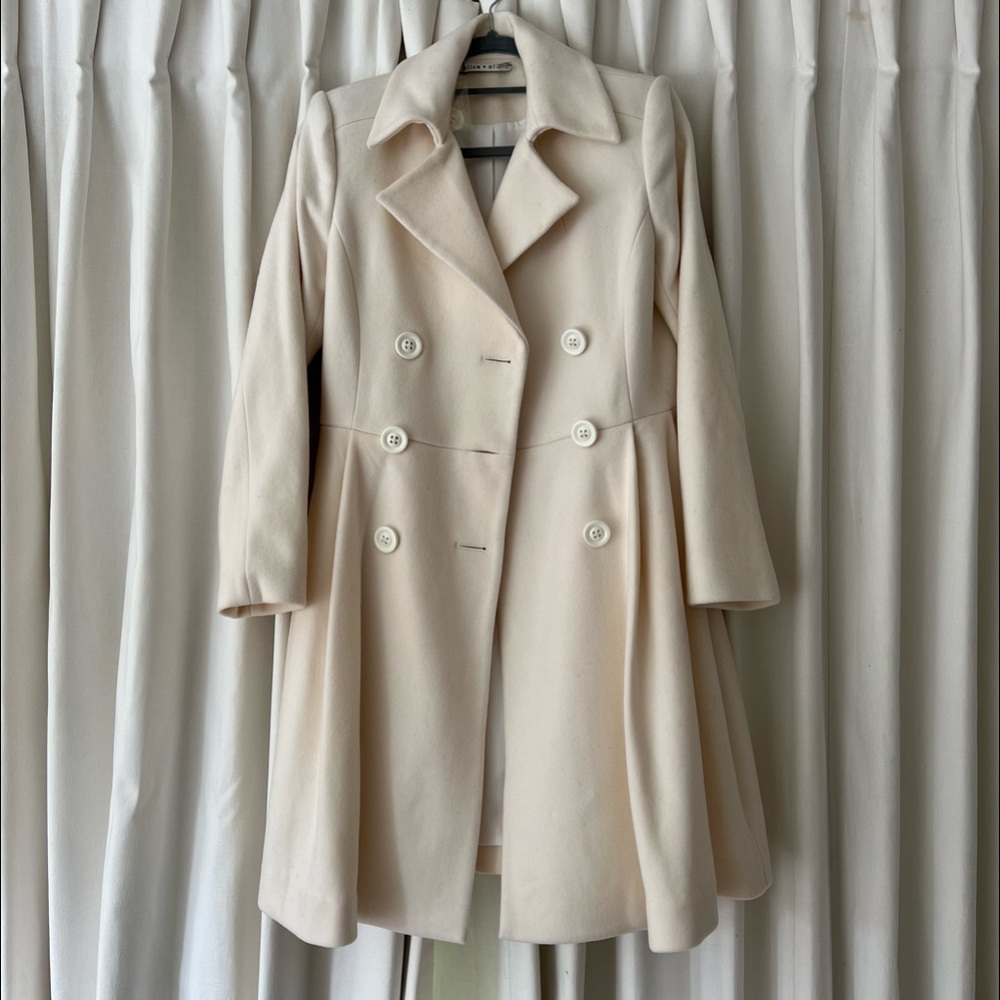 brand new with tags alice + olivia white peacoat